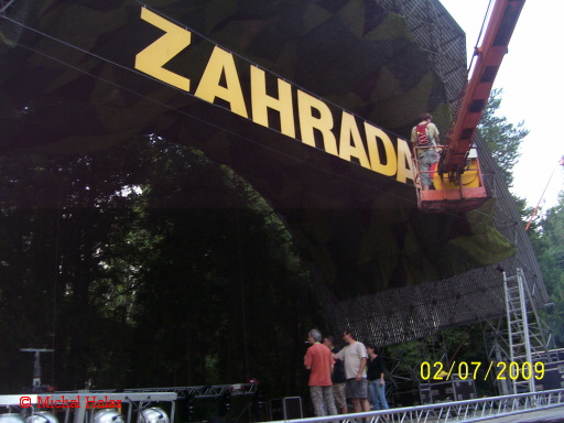 078  U  bude viset skoro cel  n pis    